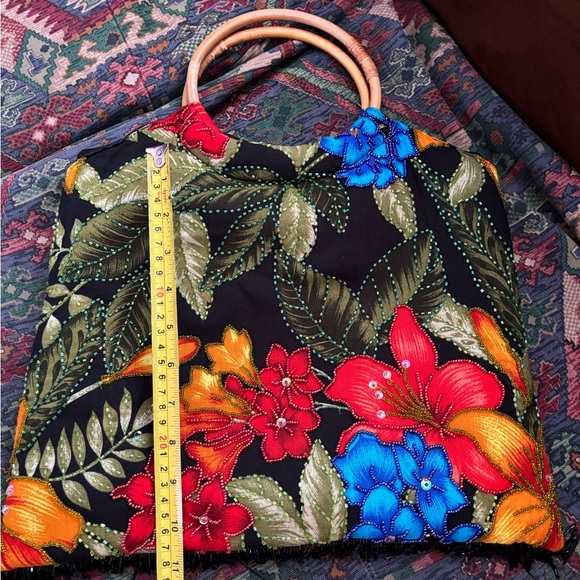 Brightly colored floral bag with beading outline flowers.  Bamboo ring handles. - Picture 5 of 5